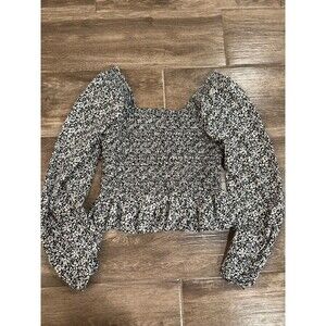 Smocked Long Sleeve Cropped Top Women’s Size M Peasant Style EUC‎